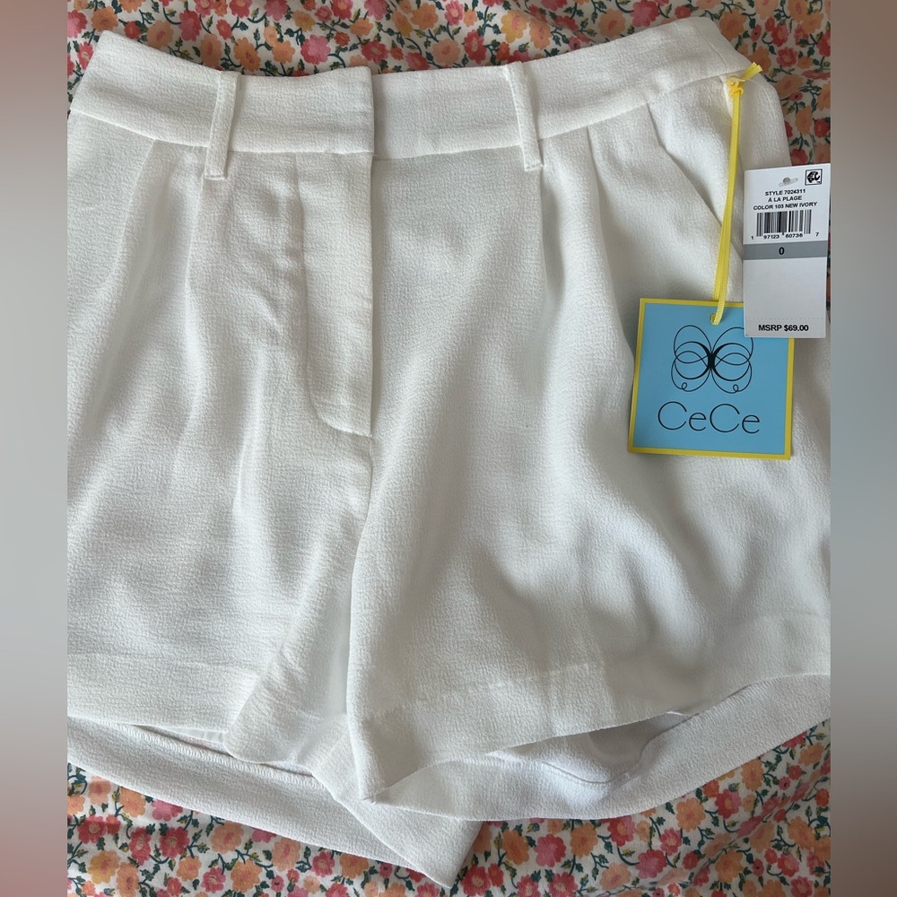NWT CeCe white linen Shorts